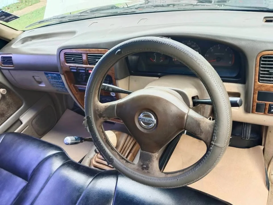 2004 Nissan Frontier I 2
