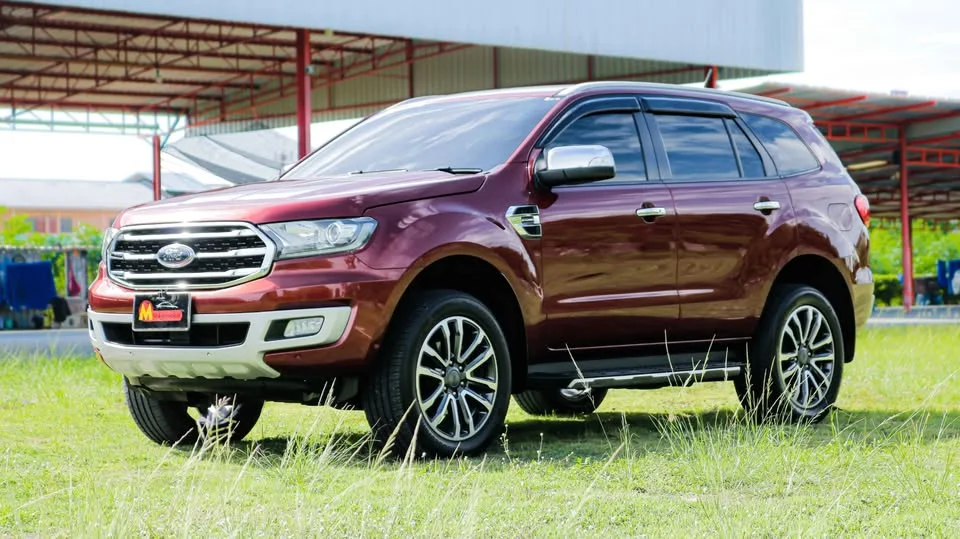 2019 Ford Everest II 2