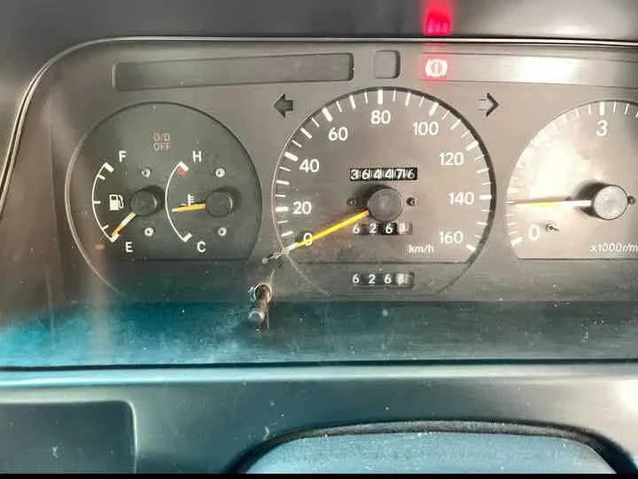 2004 Toyota Commuter IV (H100) 2