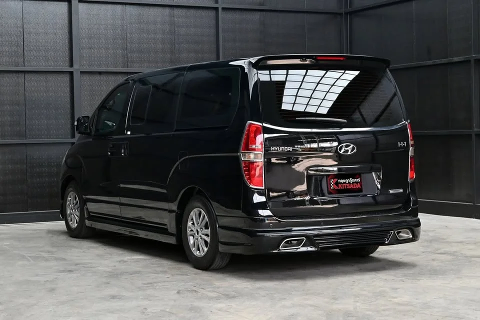 2012 Hyundai H-1 II 2