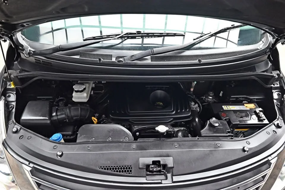 2012 Hyundai H-1 II 3