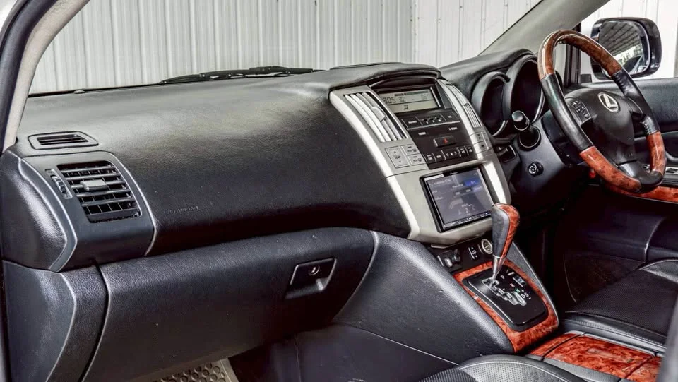 2004 Lexus RX II 3