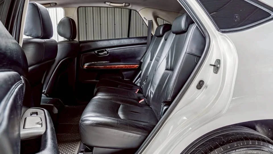2004 Lexus RX II 2