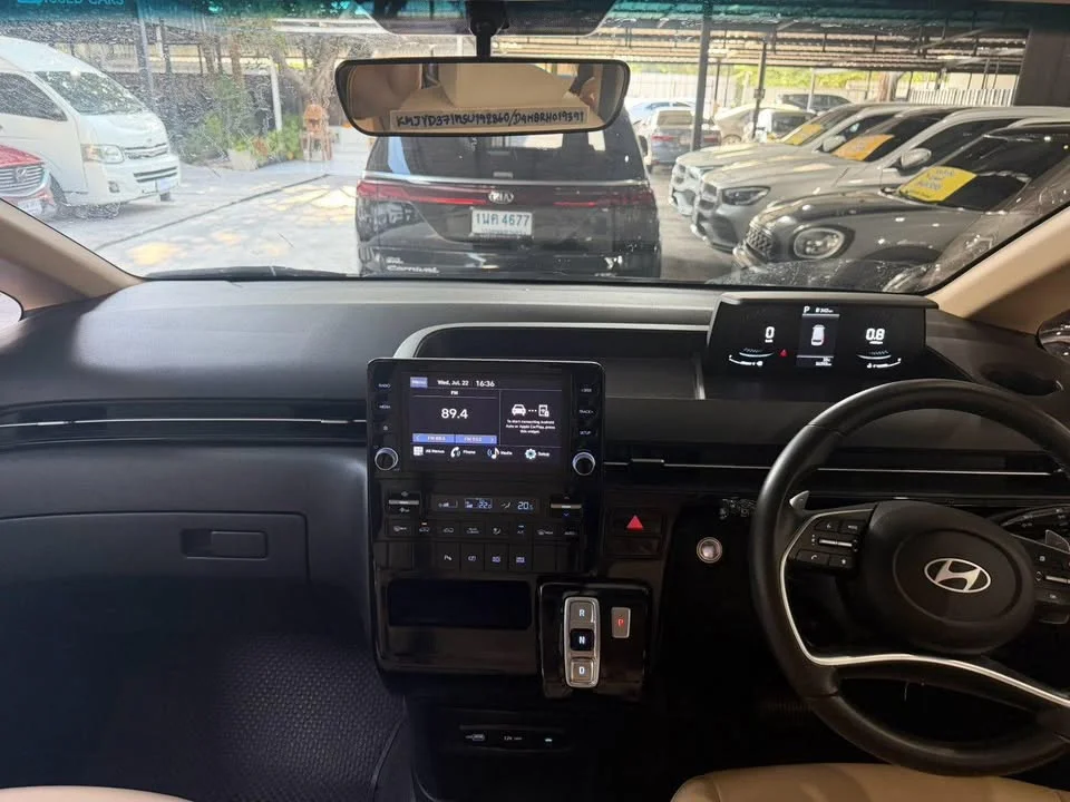 2024 Hyundai Staria US4 3