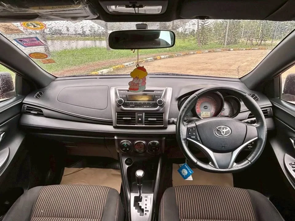 2015 Toyota Yaris III 3