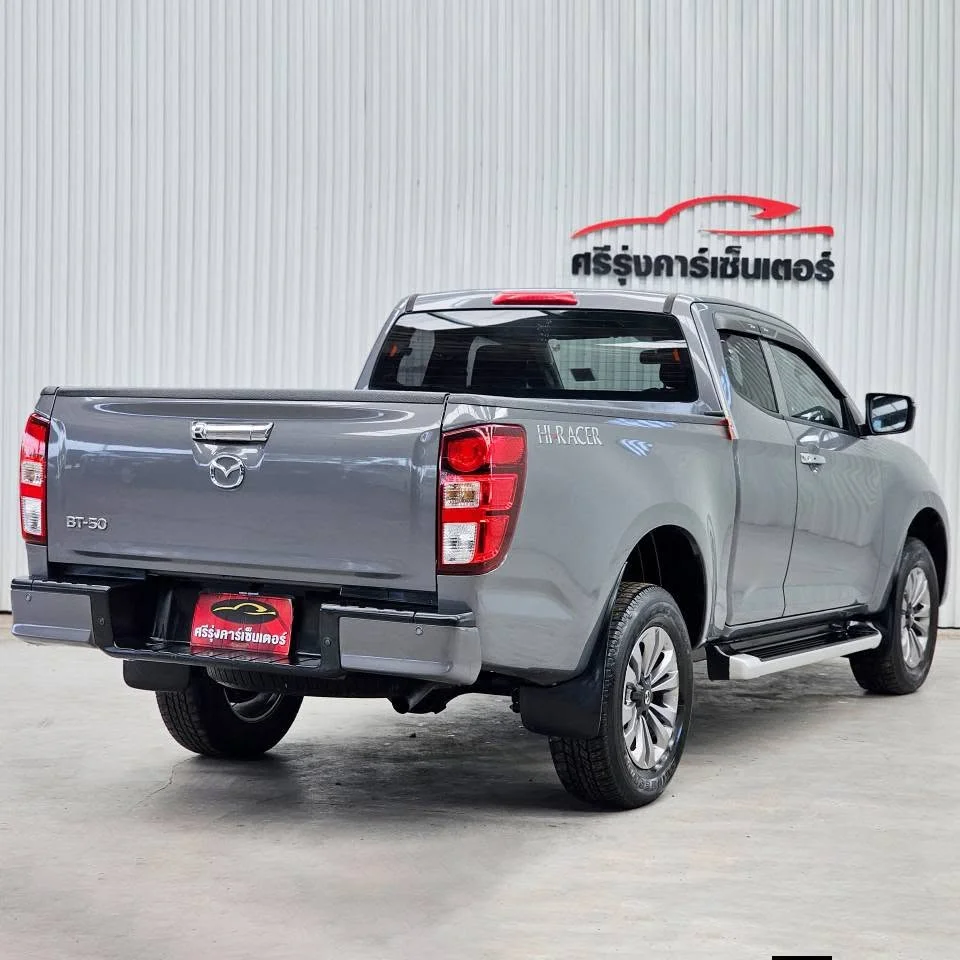 2021 Mazda BT-Series III 2