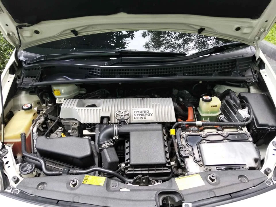 2012 Toyota Prius III 2