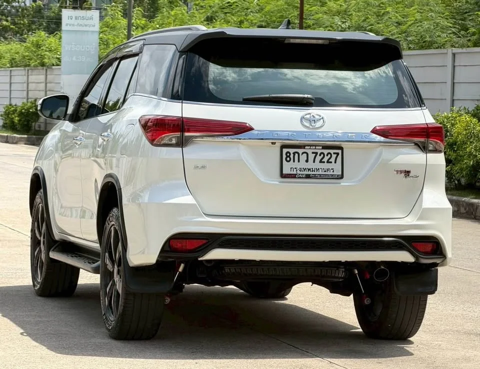 2016 Toyota Fortuner II 3