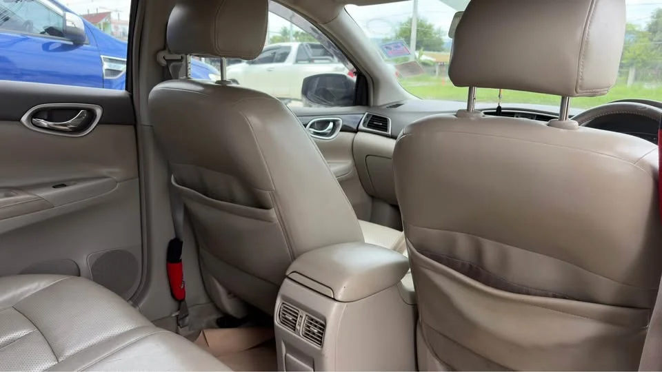 2012 Nissan Sylphy III (B17) 3