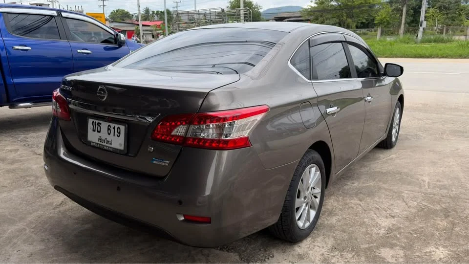 2012 Nissan Sylphy III (B17) 2
