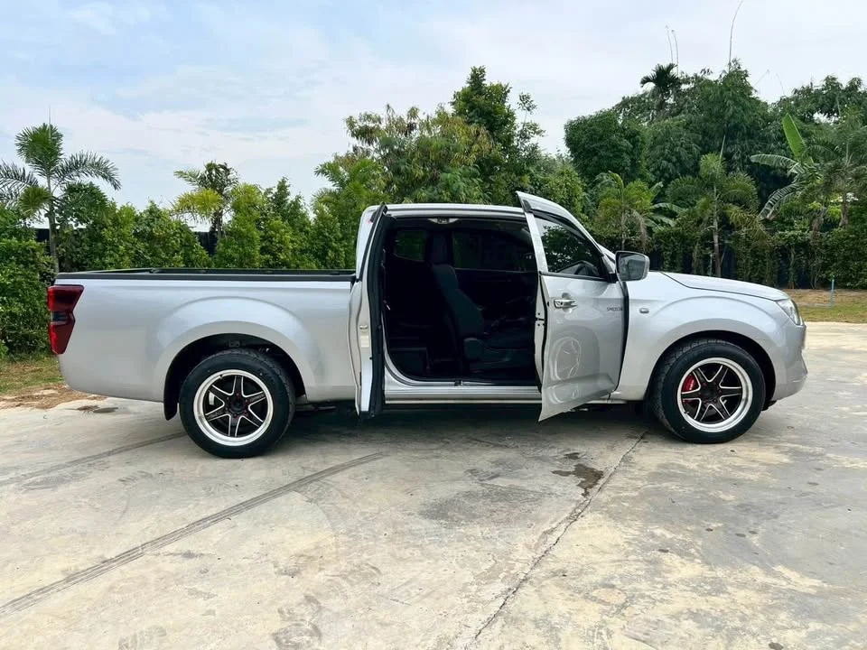 2021 Isuzu D-Max III (RG) 2