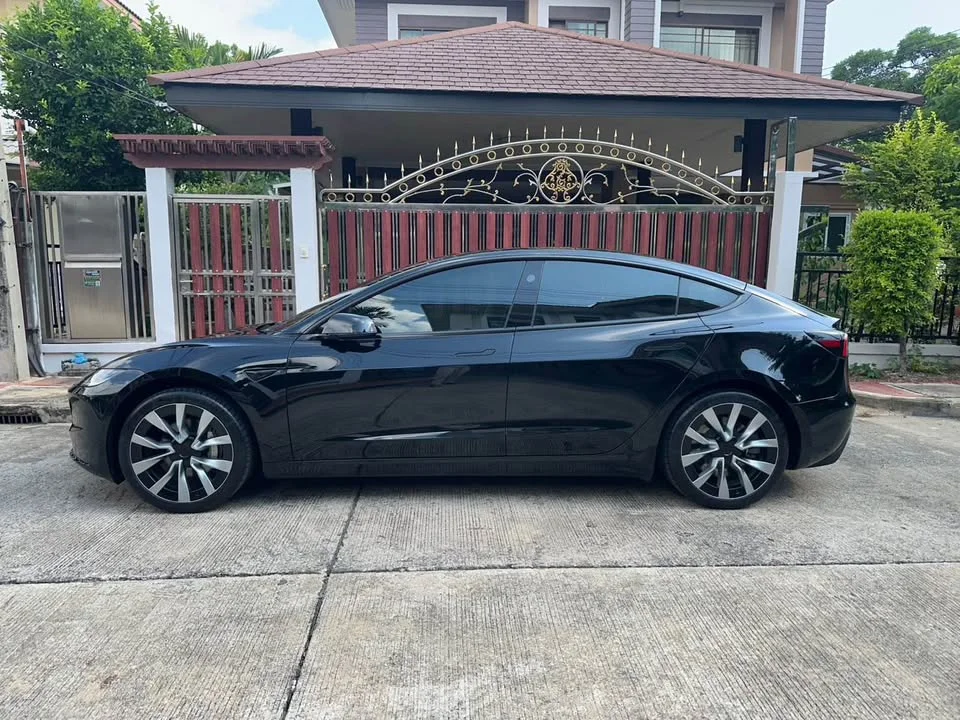 2024 Tesla Model 3 3