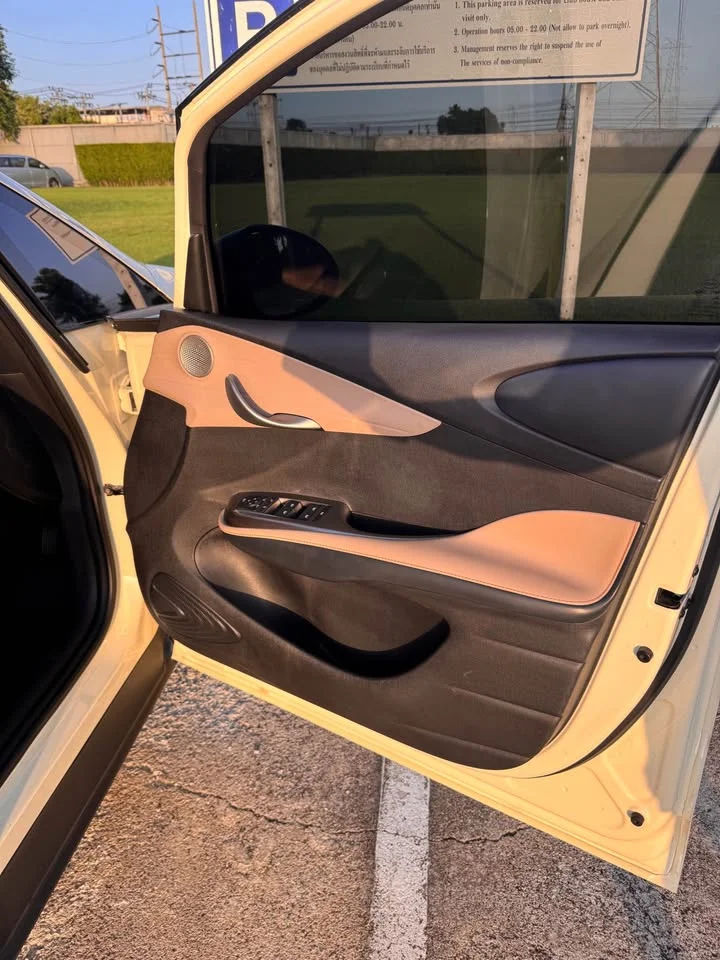 2023 BYD Dolphin 3