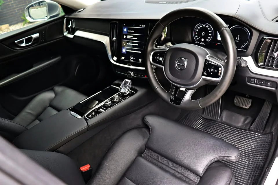2020 Volvo V60 II 3