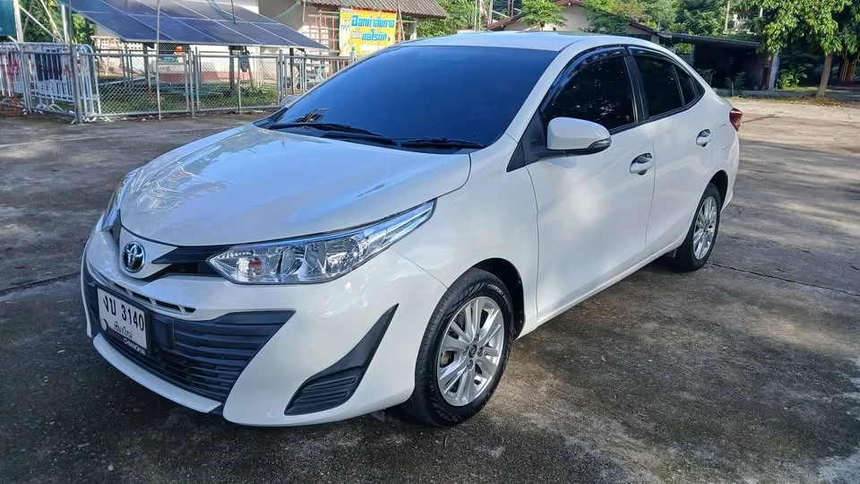 2018 Toyota Yaris ATIV III 3