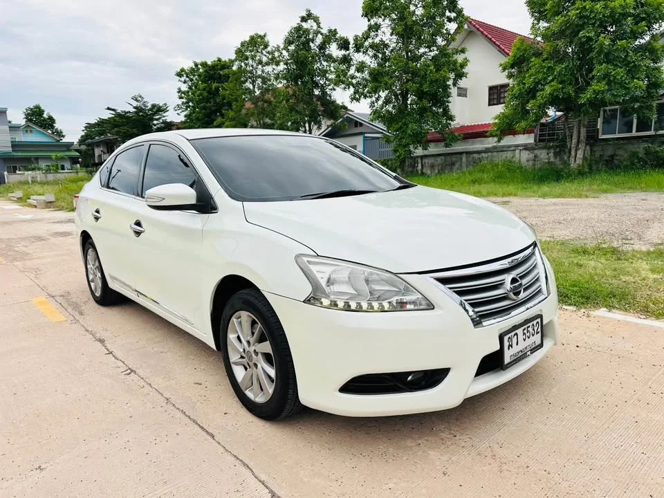 2012 Nissan Sylphy III (B17) 3