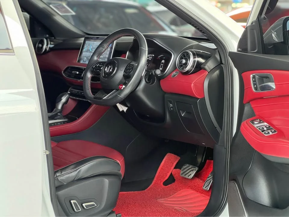 2020 MG HS 2