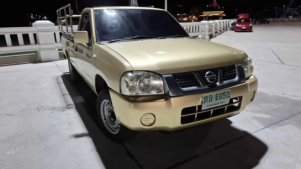 2007 Nissan Frontier I 3