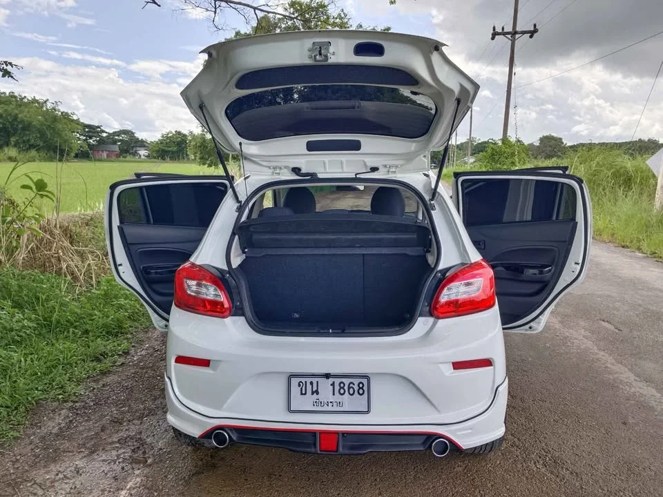 2019 Mitsubishi Mirage VI 3