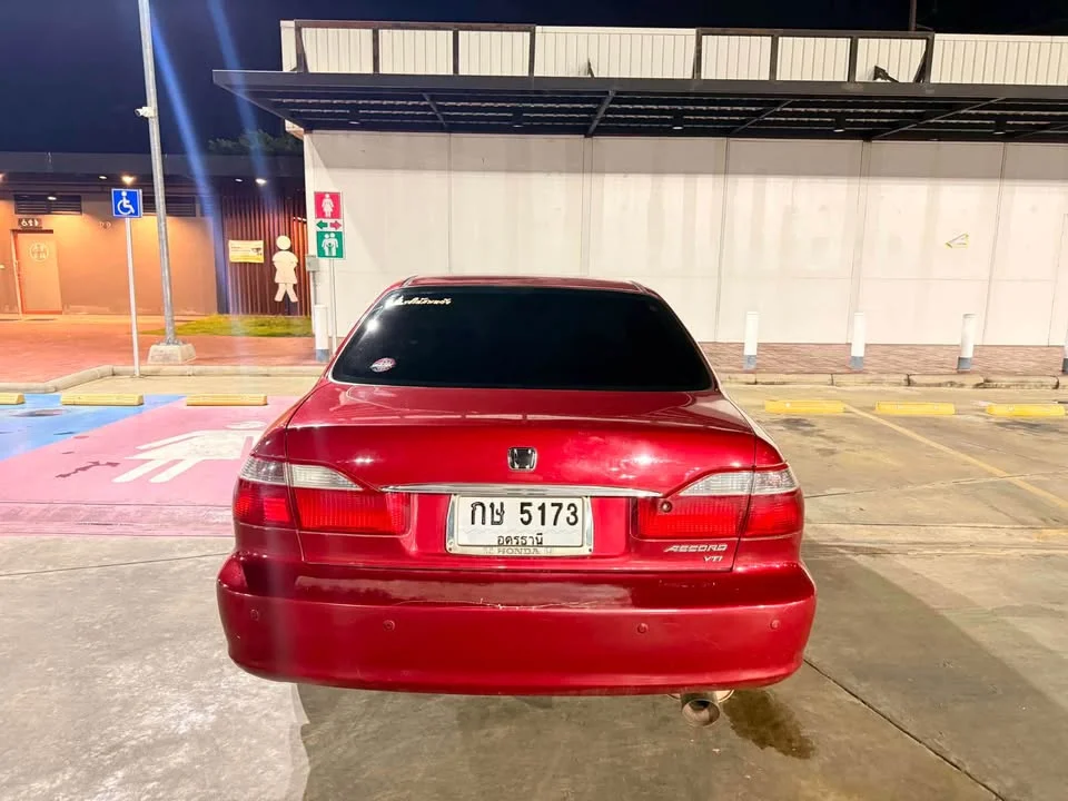 1999 Honda Accord VI 3