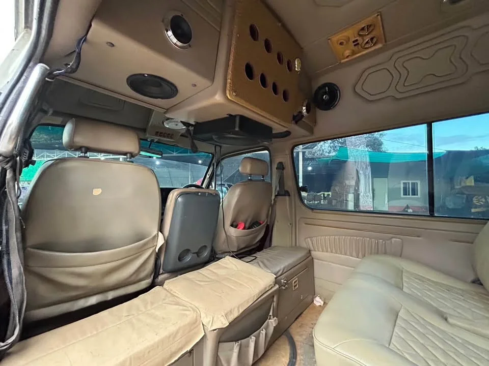 2003 Toyota Commuter IV (H100) 2