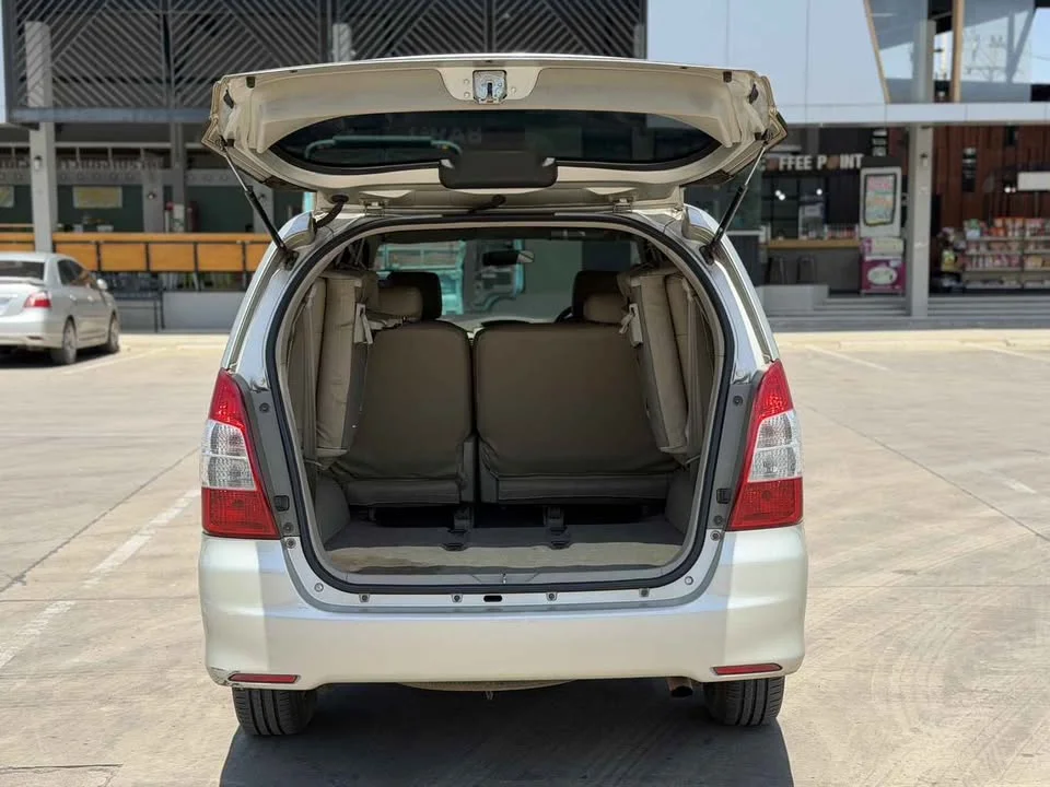 2015 Toyota Innova I 2