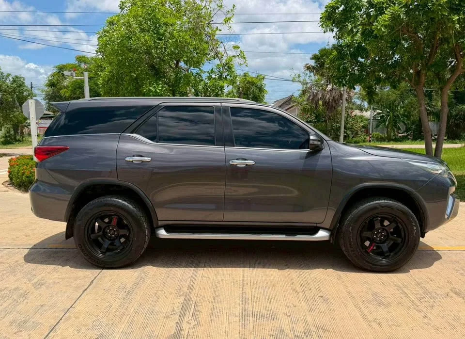2018 Toyota Fortuner II 3