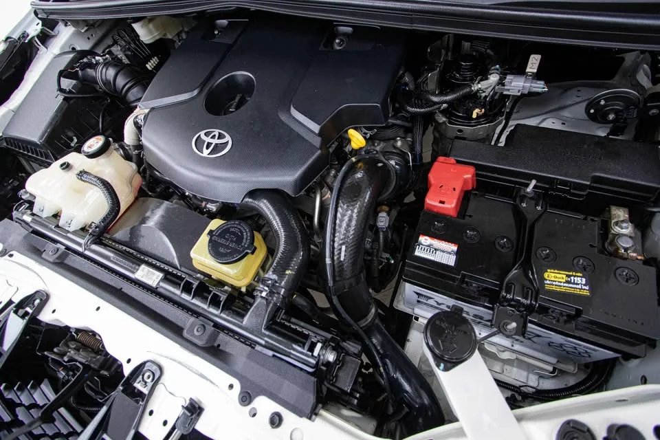 2017 Toyota Innova II 2