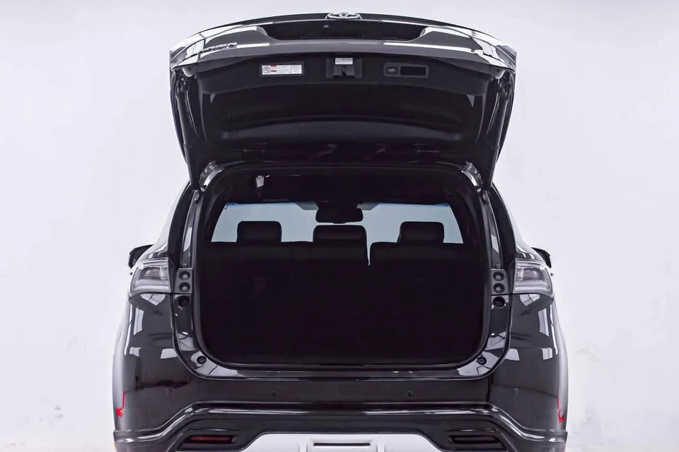 2014 Toyota Harrier III 2