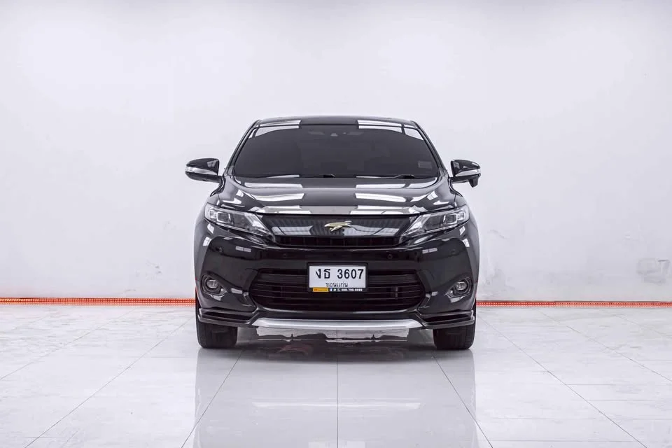 2014 Toyota Harrier III 3