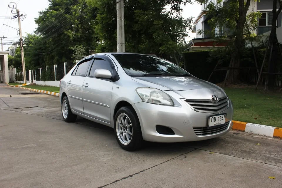 2010 Toyota Vios II 2