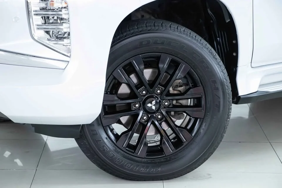 2022 Mitsubishi Pajero Sport III 2