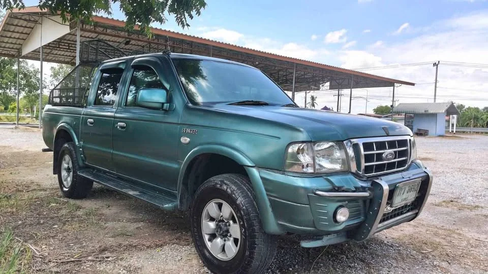 2004 Mazda 2500 Fighter V 3