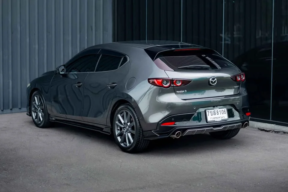 2023 Mazda 3 IV 3