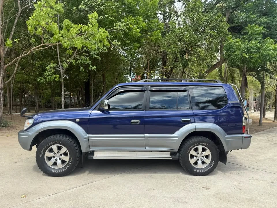 2001 Toyota Land Cruiser Prado J90 2