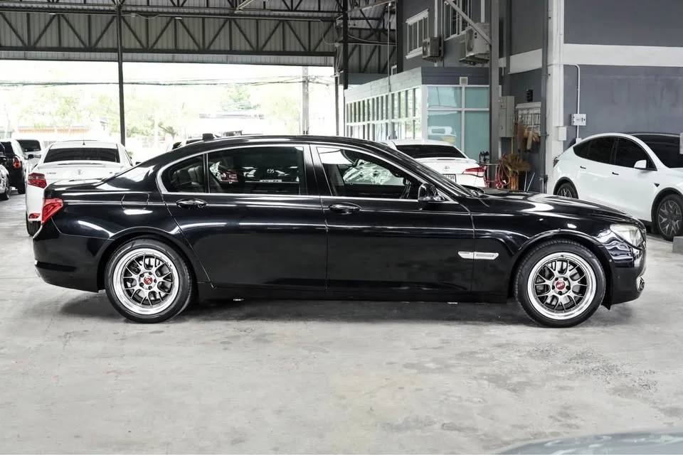 2009 BMW 7er F01, F02 3
