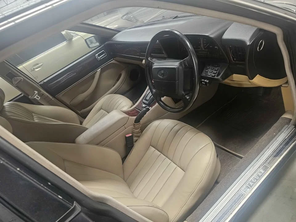 1995 Jaguar XJ XJ40 2