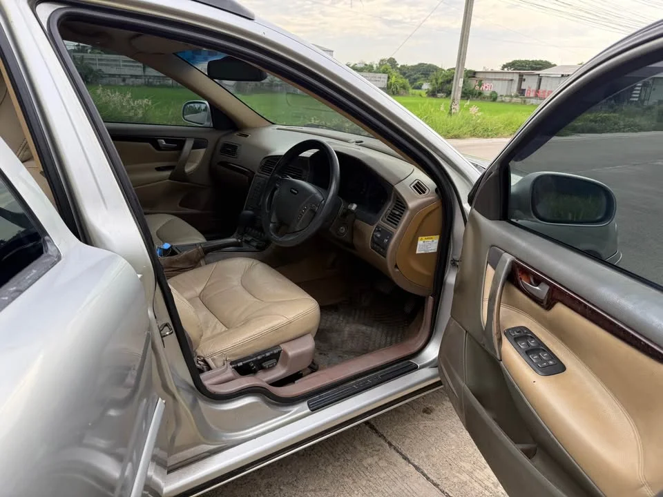 Volvo V70 II 2