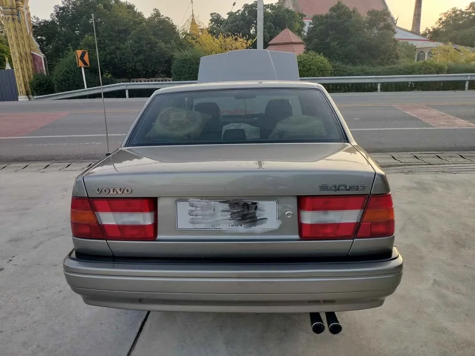 2000 Volvo 900 Series 3