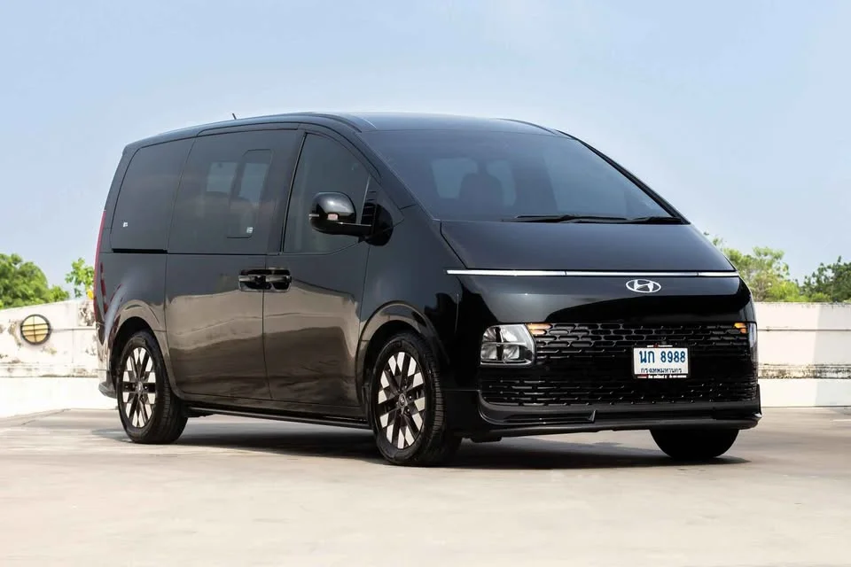 2022 Hyundai Staria US4 3