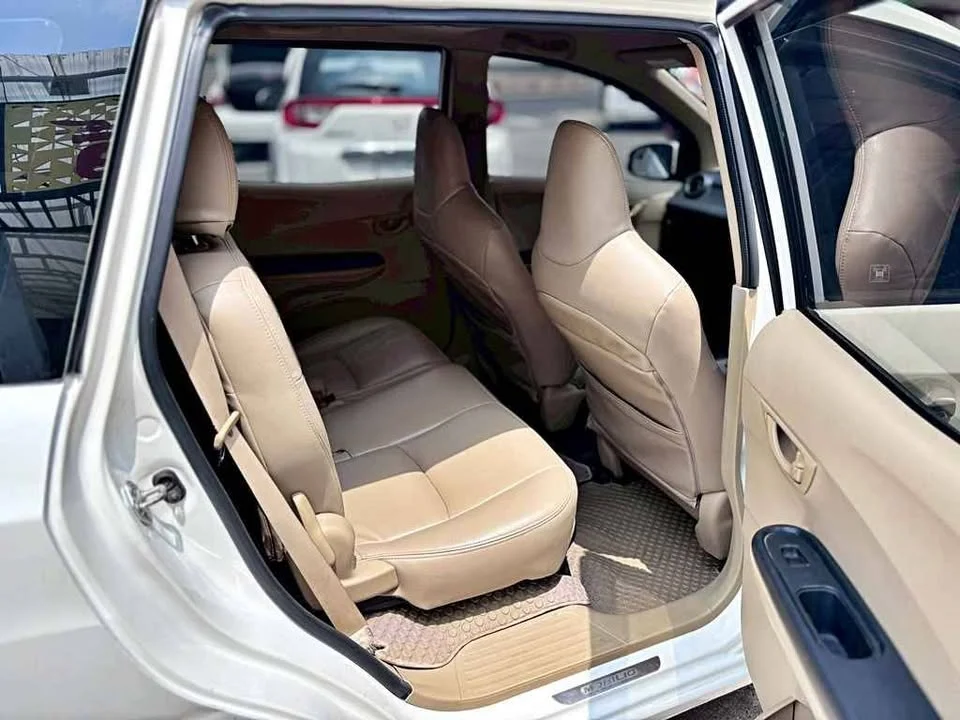 2015 Honda Mobilio II 3