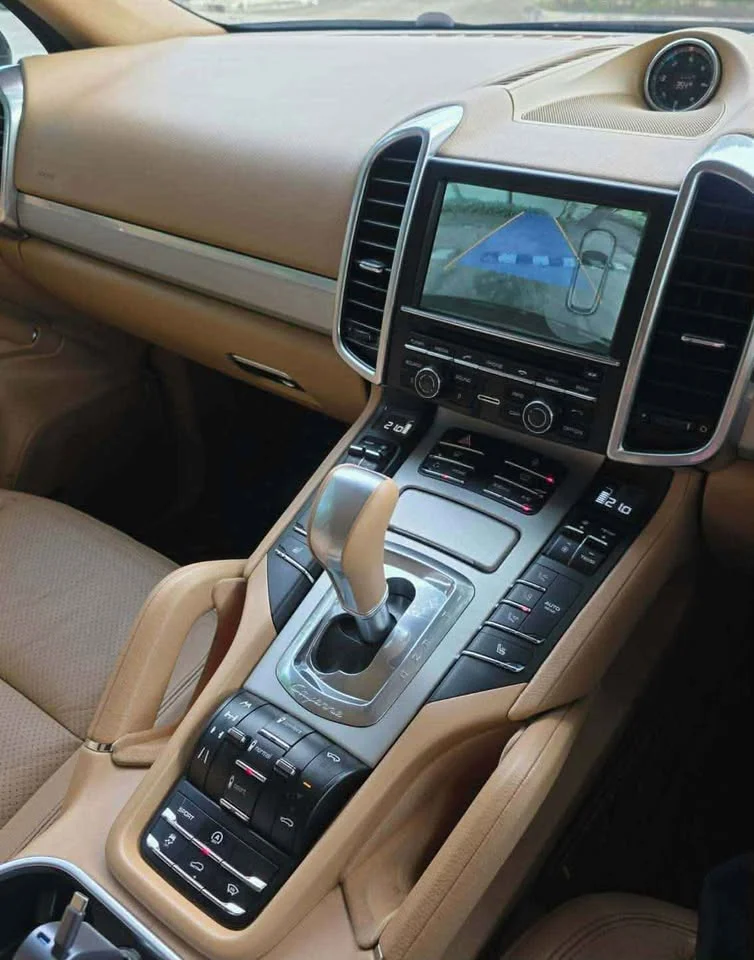 2012 Porsche Cayenne II 2