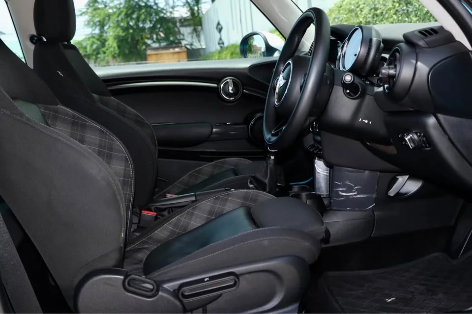 2016 Mini Hatch  III 3
