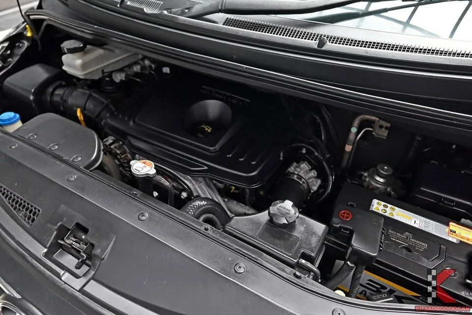 2012 Hyundai H-1 II 2