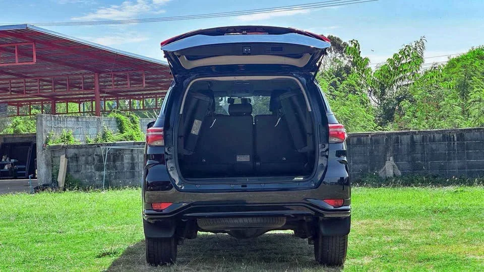 2023 Toyota Fortuner II 3