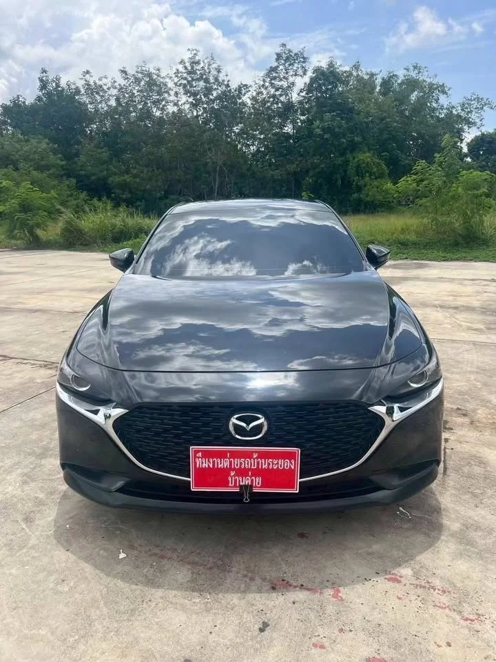 2019 Mazda 3 IV 2