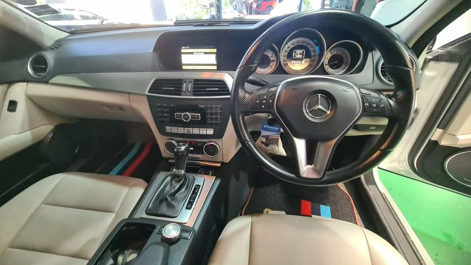 2012 Benz C-Class W204 2