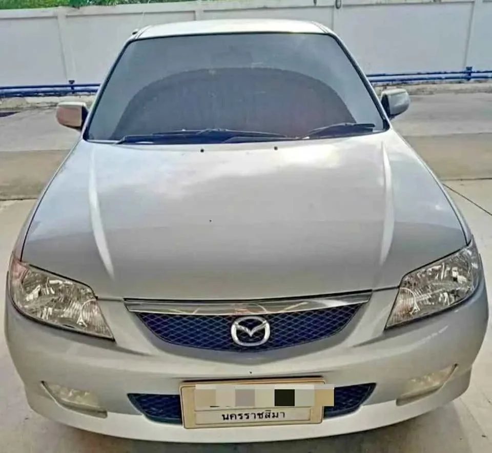 2004 Mazda 323 VIII 3
