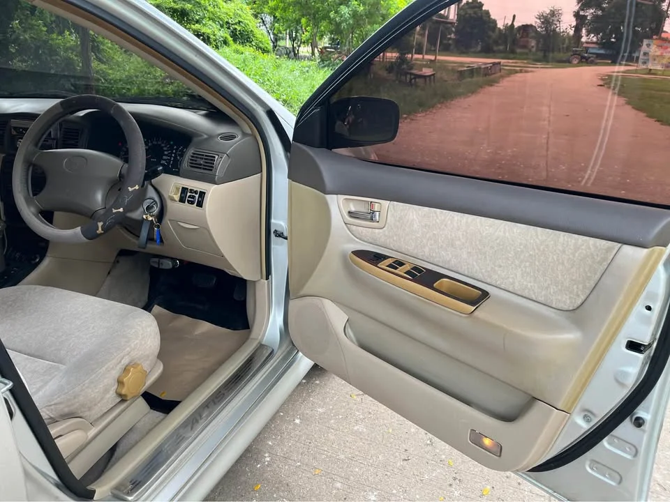 2001 Toyota Corolla Altis IX (E120) 3
