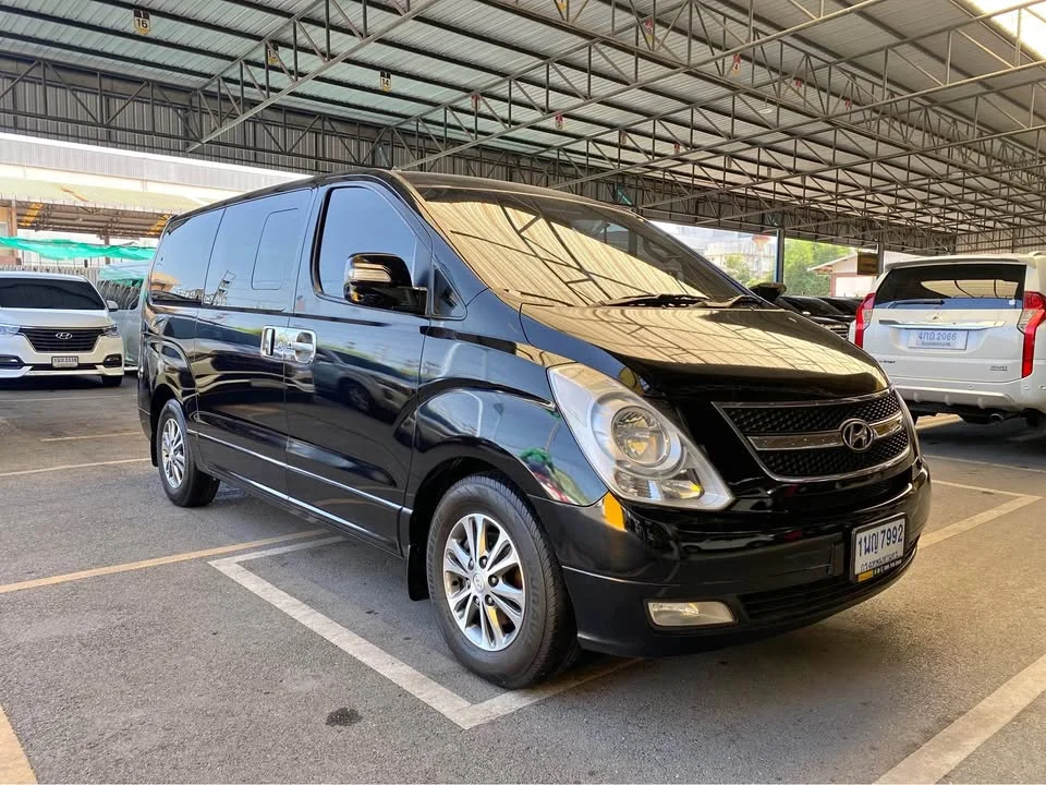 2012 Hyundai H-1 II 2